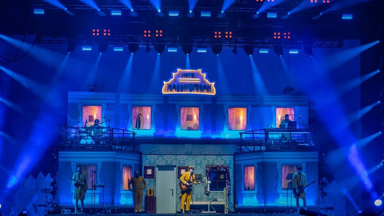 Alligatoah - Lichtdesign für die „Wie Zuhause!“ Tour mit Adrian „Addi“ Schmidt