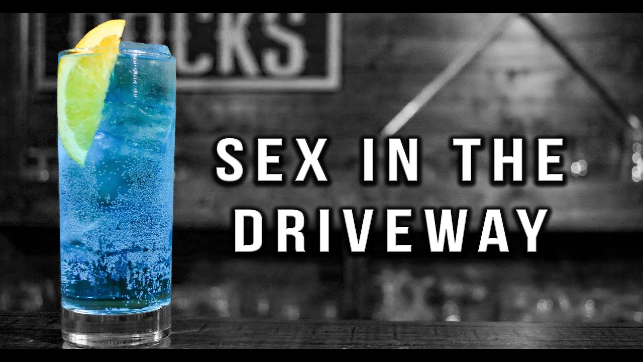Sex In The Driveway | Blue Curacao cocktails | Booze On The Rocks