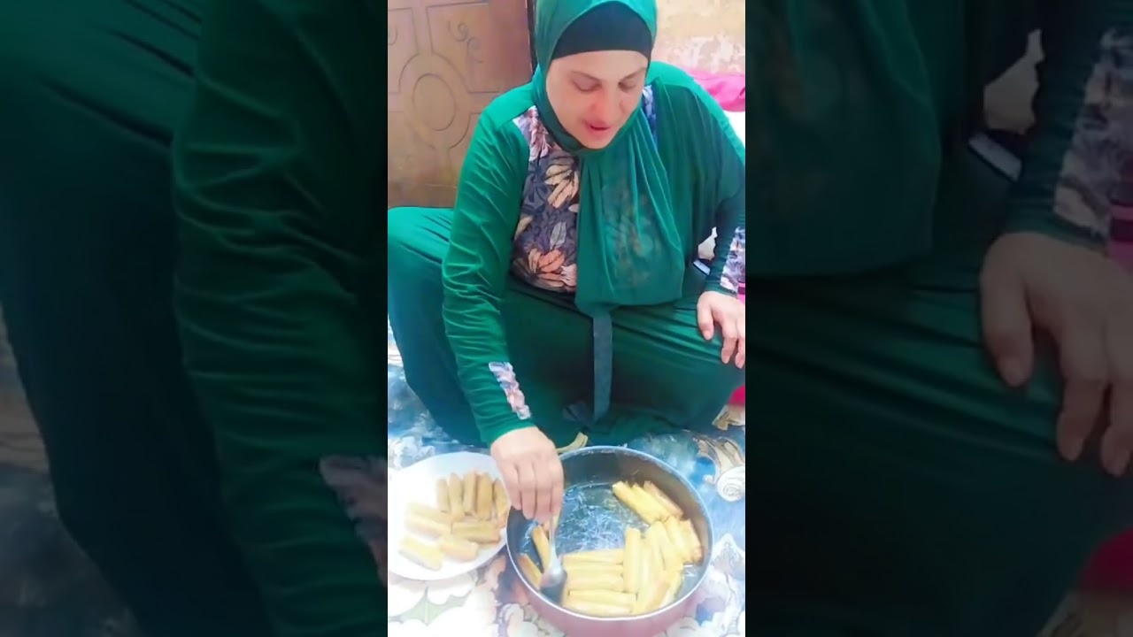 ازيكم حبايبي وحشتوني جدا مرات ابني طبت عليا فجا ولقتني بعمل حاجه حلوه تمشي لا قعدة 😂ربنا يبارك فيهم🥰