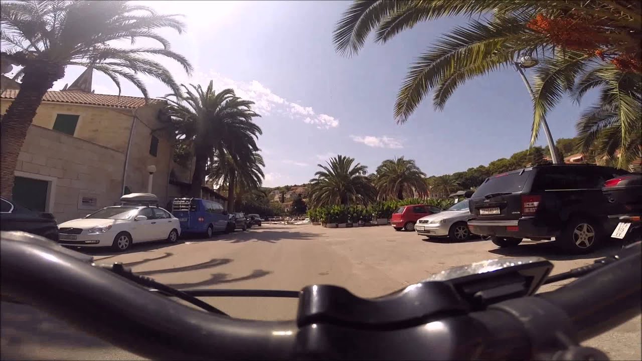 Bike ride through Splitska, Brač