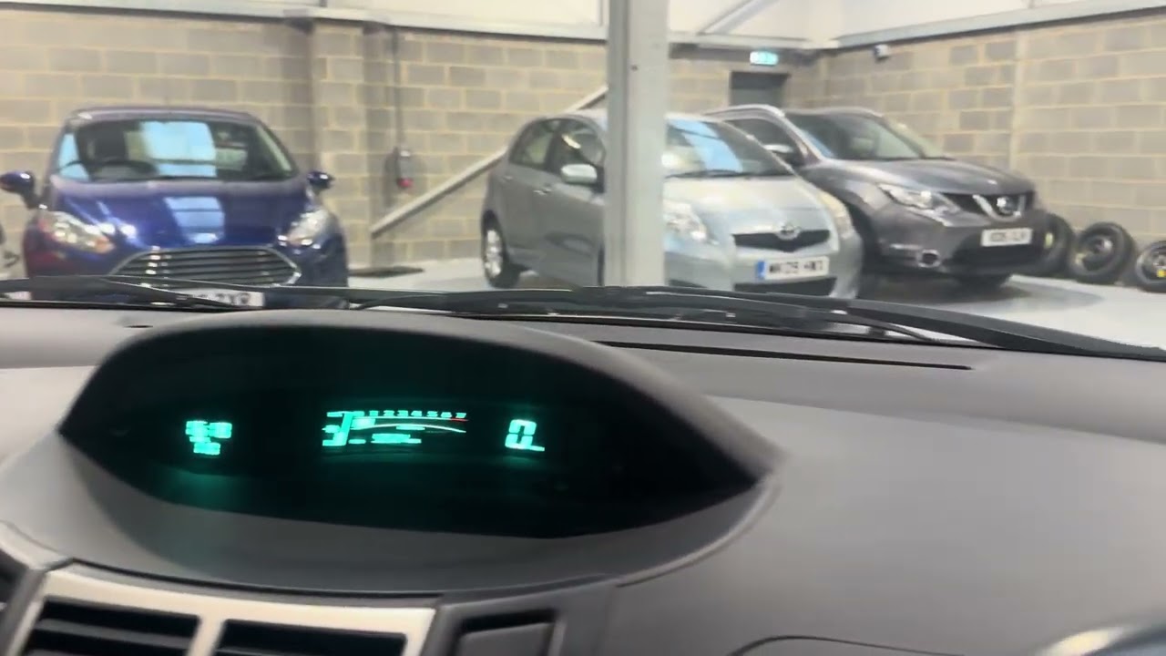 Toyota Yaris NL59 XLG 