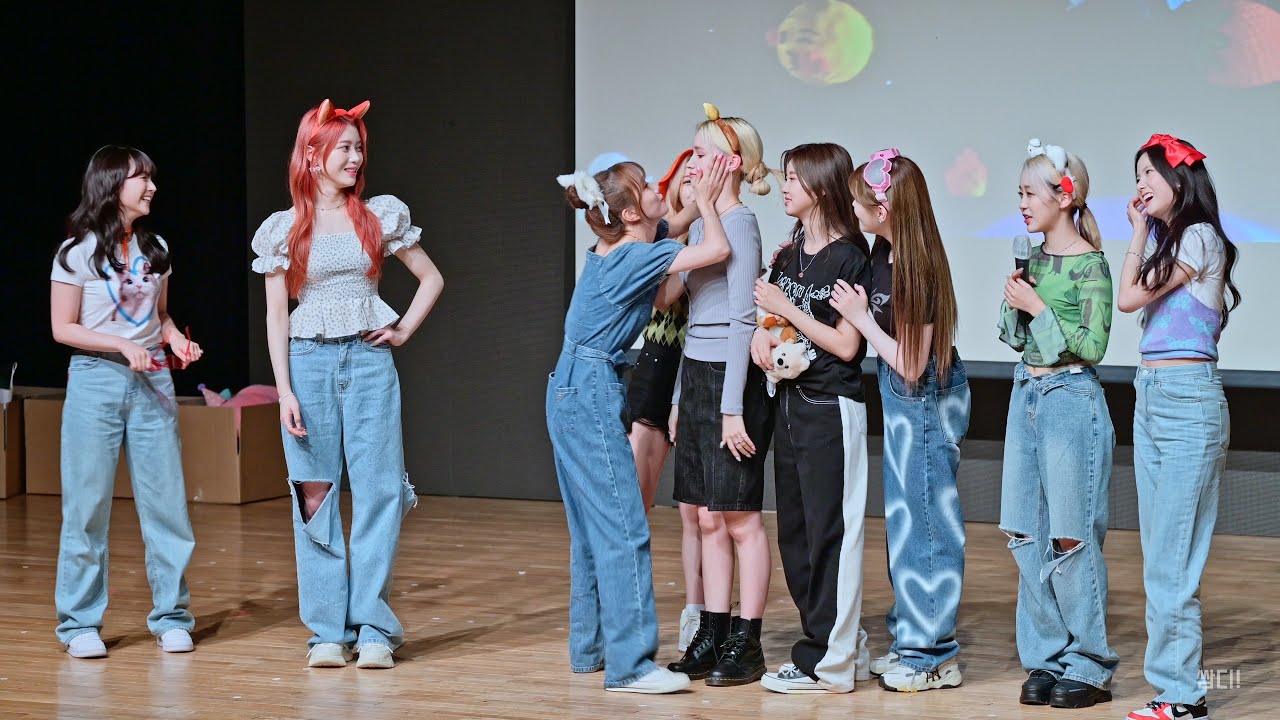 [4K] 220725 Kep1er(케플러) 휴닝바히에 생일 미리 축하해주는 멤버들 전체 직캠 (애플뮤직 대면 팬사인회) (일지아트홀) #Kep1er #케플러