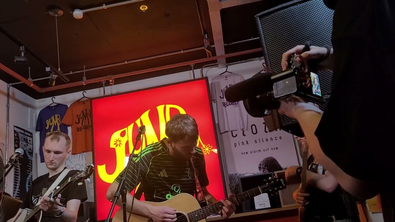 Brogeal  - Scarlet Red @ Jumbo Records Leeds 20/10/25