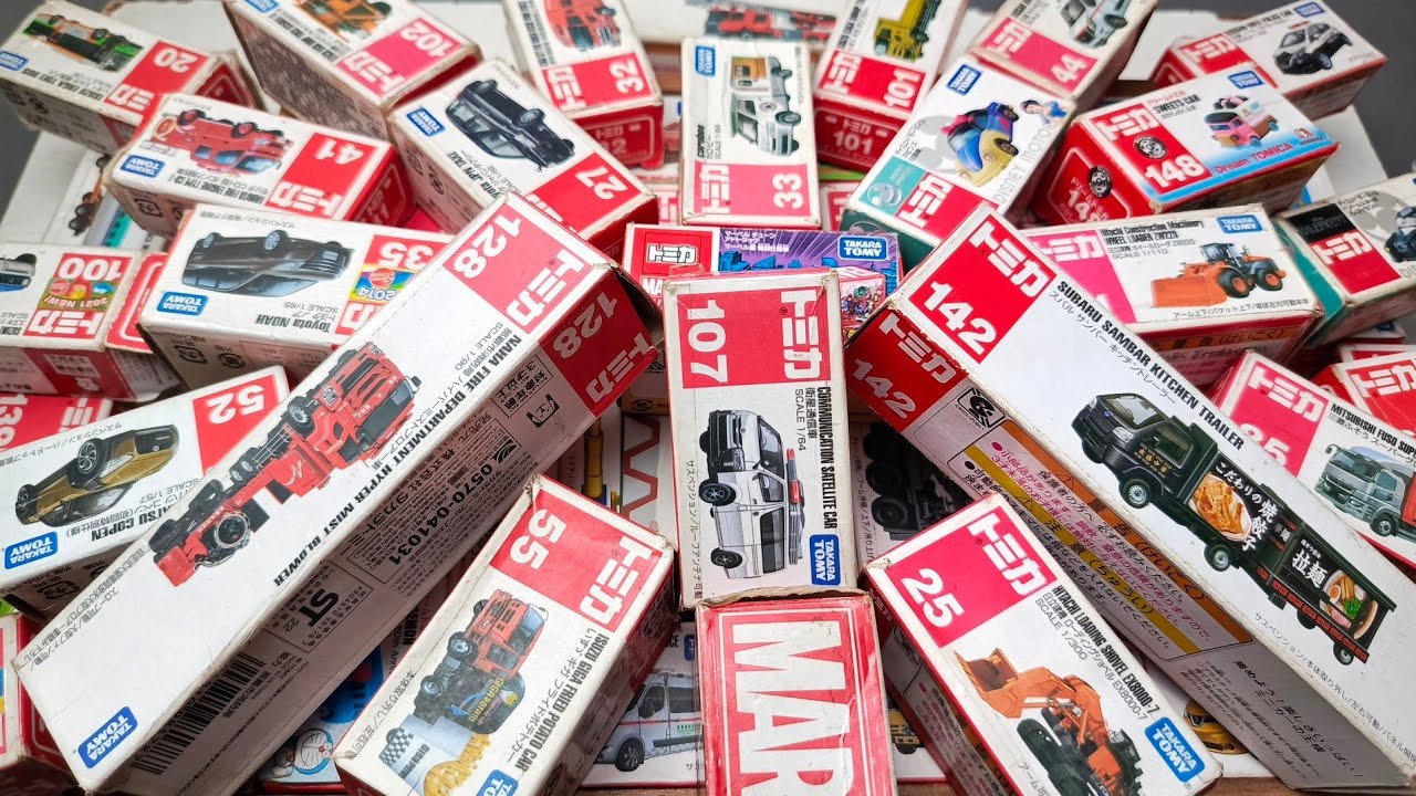 トミカミニカーが箱に盛り沢山!収納するよ。トミカのベストコレクションを動画でまとめました! -