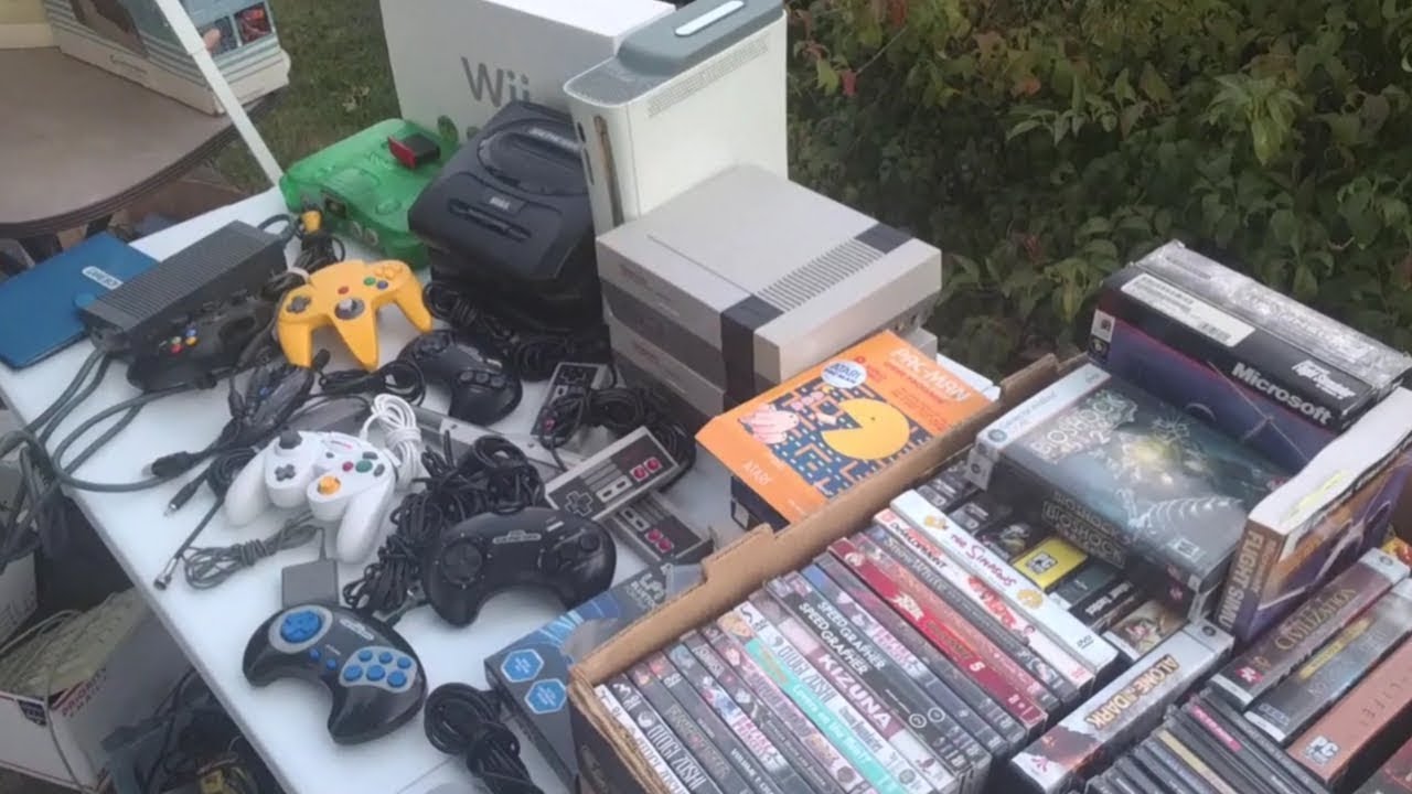 Live Flea Market/Yard Sales Video Game Hunting! Ep. 24 - Excellent Scores!! - Pickups!