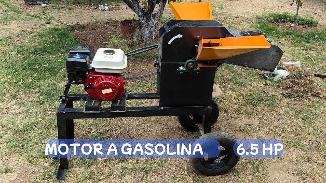 MOLINO DE GRANOS Y FORRAJES A GASOLINA.