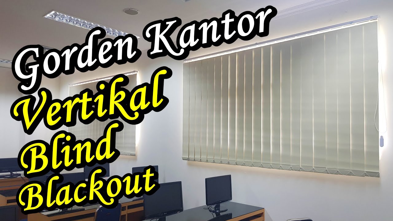 Gorden Vertikal Blind Blackout di perpustakaan UAD