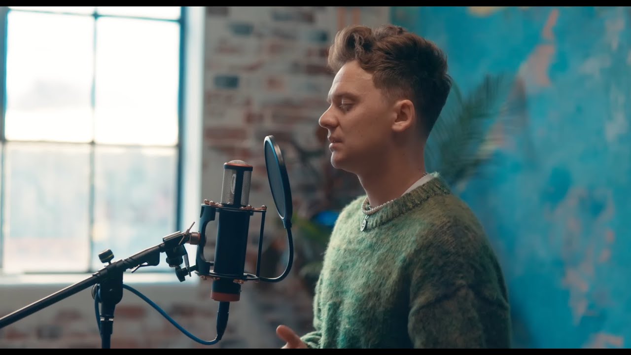 Reacting to Dance With Somebody (cover by Conor Maynard)