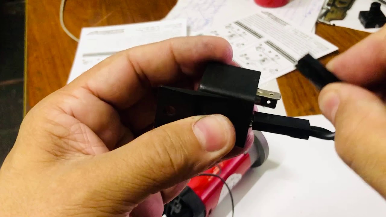 Instalando corretamente o relê no motor da Buzina