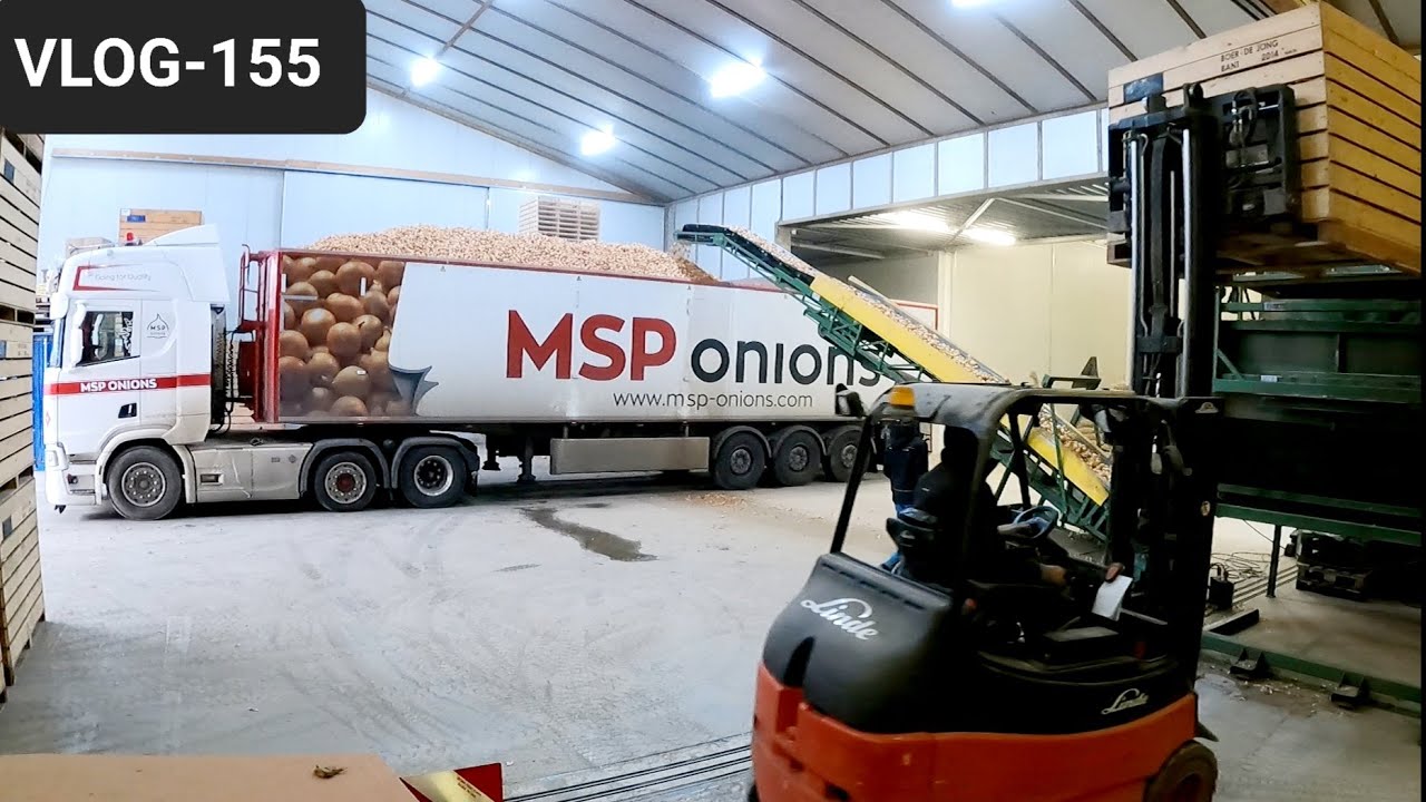 FARMVLOG #155 uien afleveren, aardappelen naar Tunesië met de vrachtwagen.