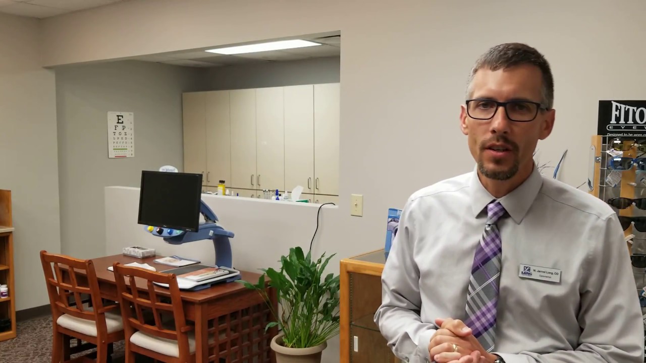What Does Someone with Macular Degeneration See?