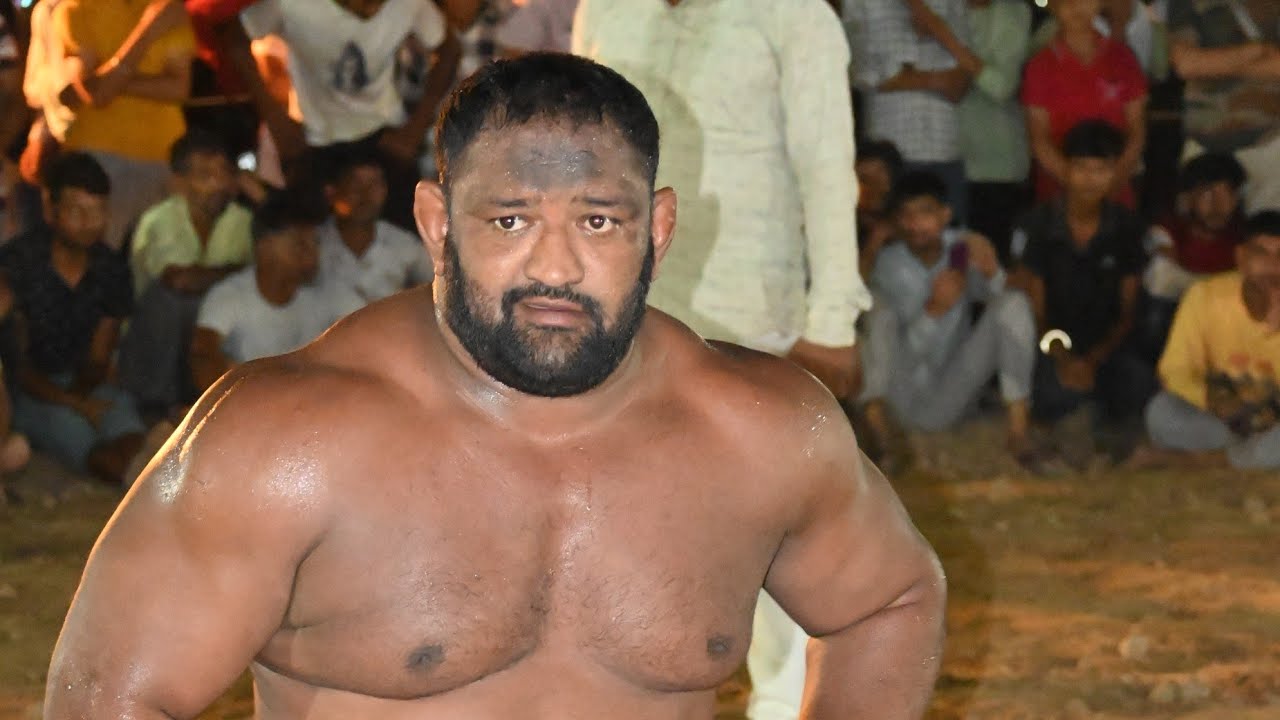 भारत केशरी यादव रामेश्वर पहलवान ने अमेरिका के पहलवान को किया पराजित जय यादव जय माधव।