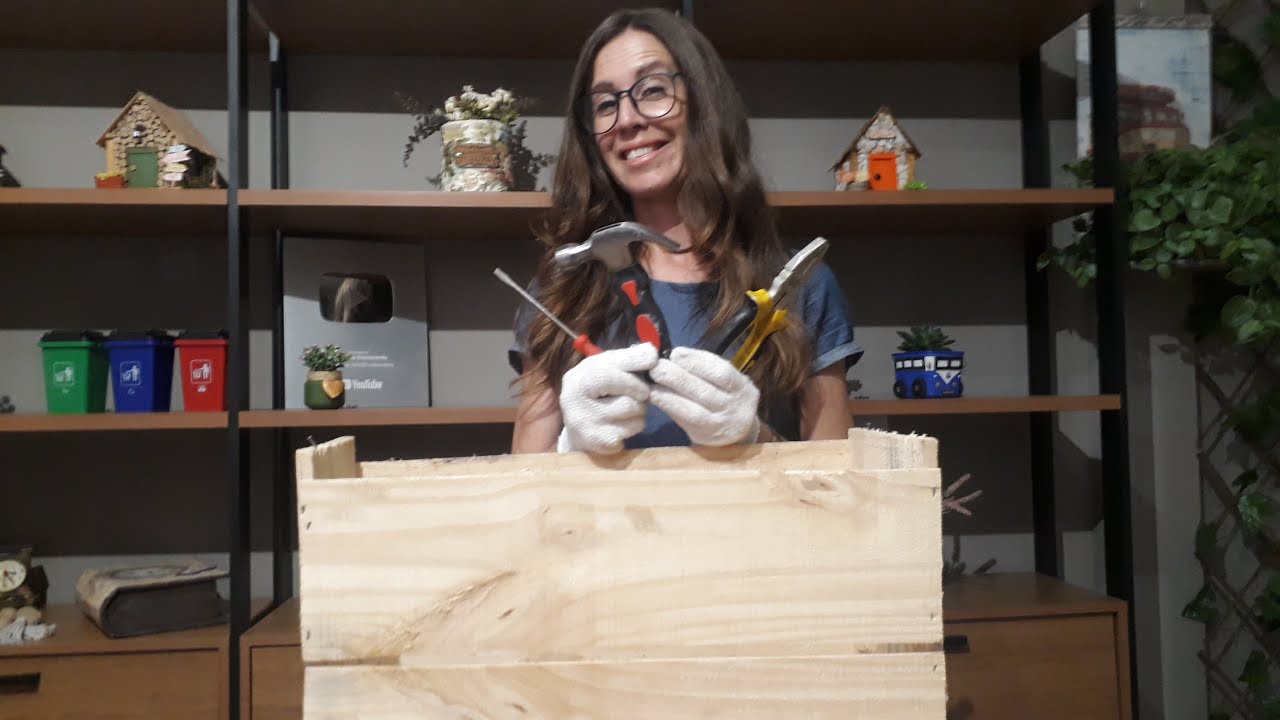 Ideia muito fácil de fazer com Caixotes de feira - DIY ARTESANATO SUSTENTÁVEL