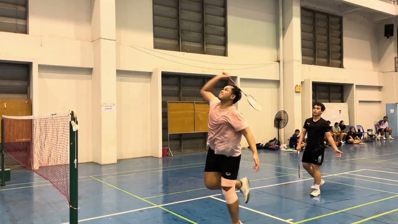 ตู้ตีแบด พี่กอล์ฟ ตั้ม ตู้ นพ สนาม อบจ.อ่างทอง 3
