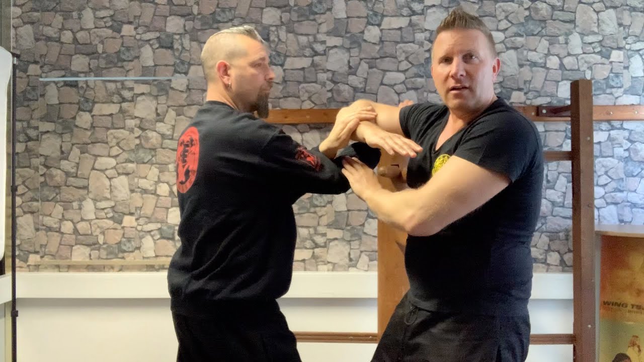 Ellenbogendrill Sifu Thommy & Sifu Thomas