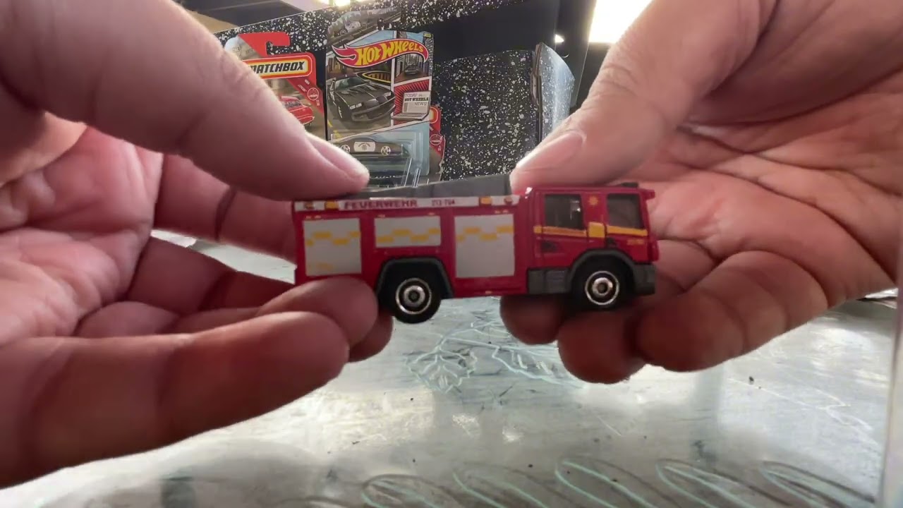OPINING UP A FEW OF  EMERGENCY Diecast VEHICLES 