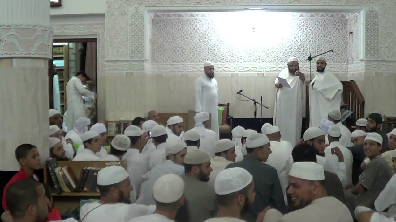 حفل تخرج طلبة 