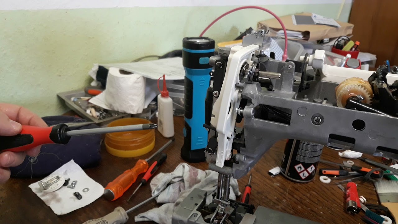 TOYOTA Nähmaschine Modell JFS18 Jeans - Fadenspannung erstellen  صيانة عجلة ضبط الخيط