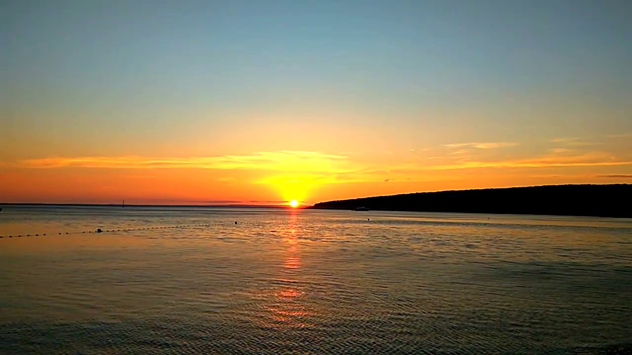 Tree idiots crossing my sunset recording at Slatina Bay