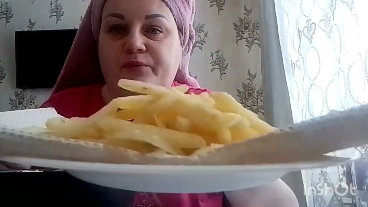 Моцарэлла и конжут добавим айсберг рецепт весеннего салата.Картошка фри👍‼️📣
