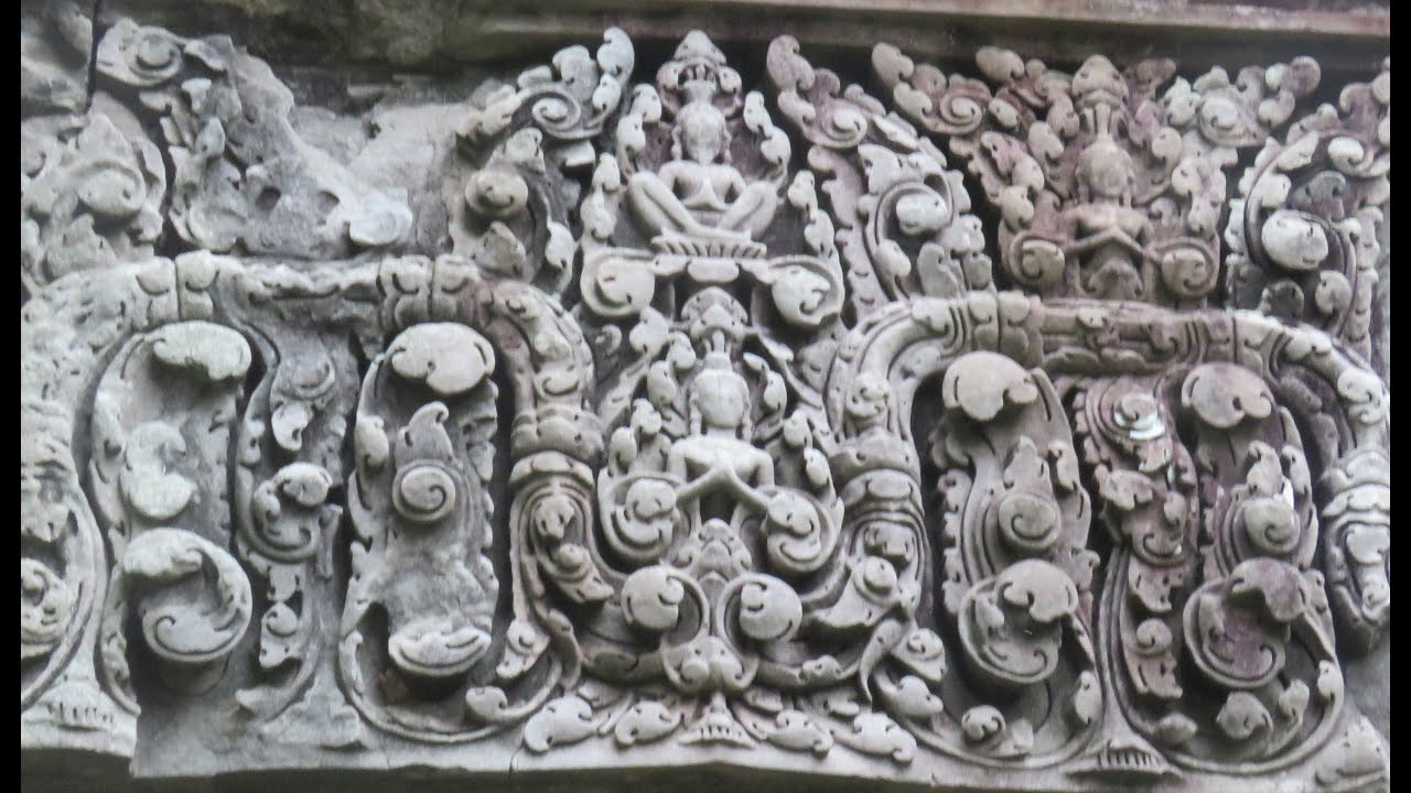 Sightseeing Tour at Angkor Wat Art Gallery and Stone Sculpturing Art Motif