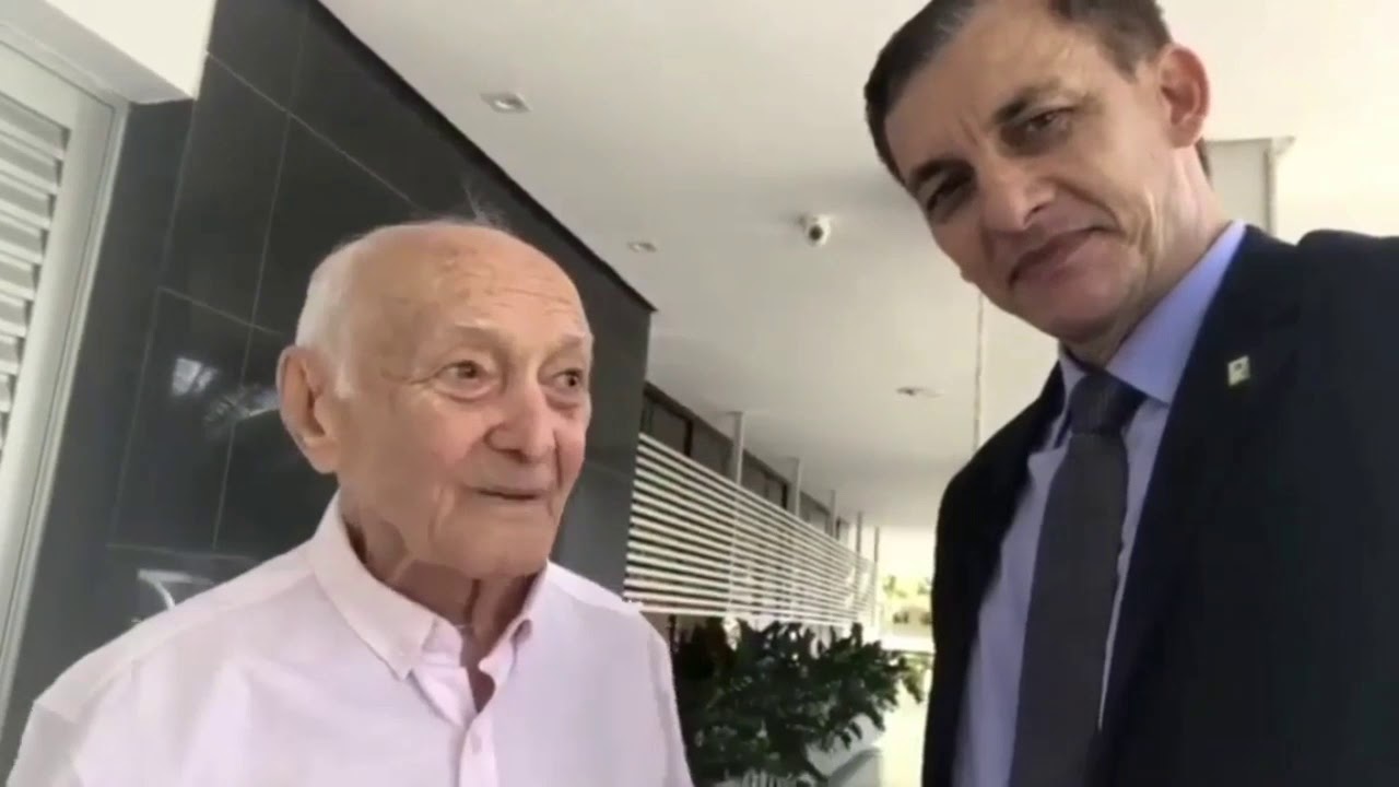 Encontro de um ex combatente da 2&deg; guerra mundial com o presidente Bolsonaro