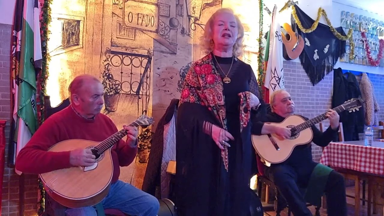 Mulher de corpo inteiro  (Fado Varela)