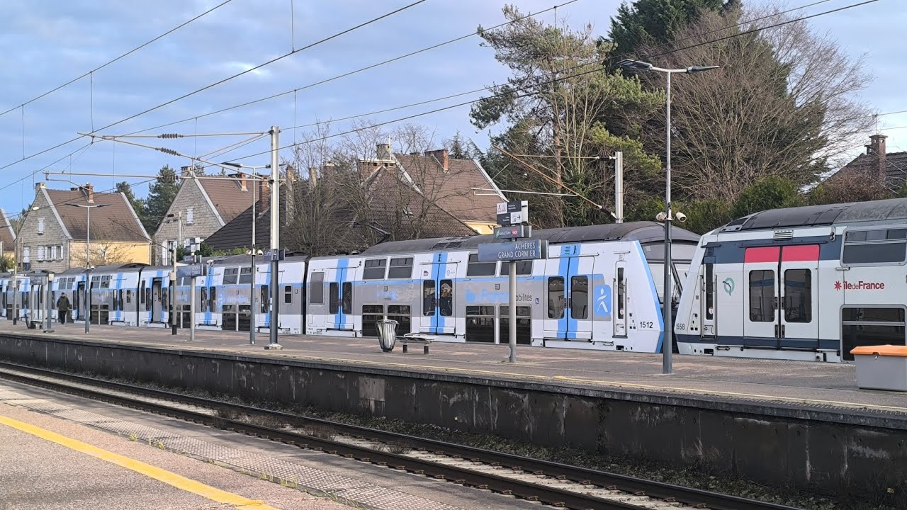 Les trains à Achères Grand Cormiers (RER, NOMAD, Transilien...)