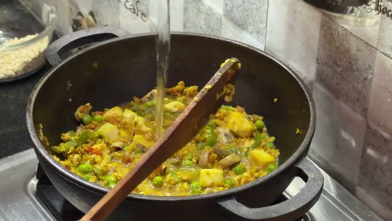 My Secret Masala Oats Recipe! |cookandtravelwithshivangi #indiankitchen #dinner 