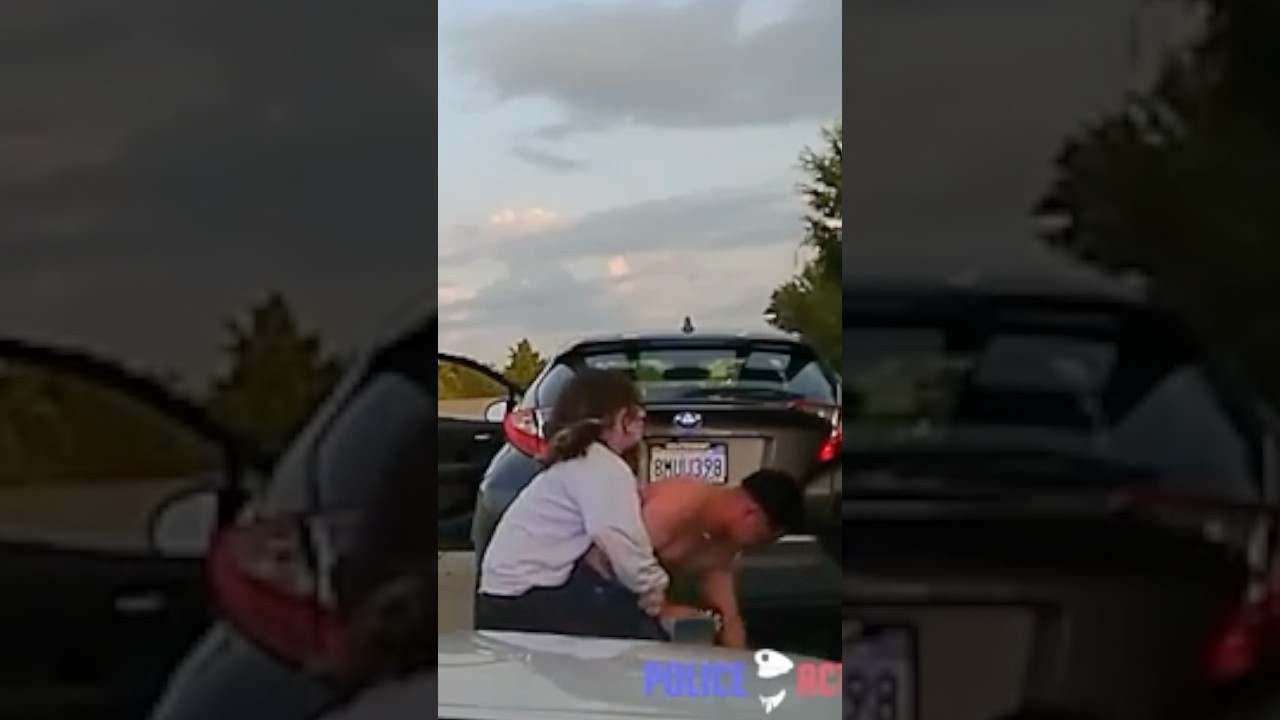 Bystander jumps in to help trooper #lawenforcement #policevideo #policeofficer #police #trending