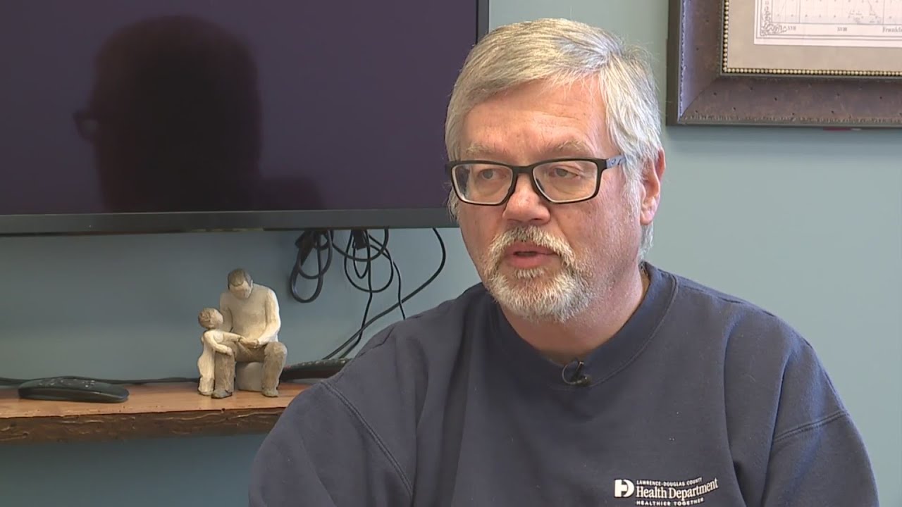 Lawrence-Douglas County health director announces retirement plans