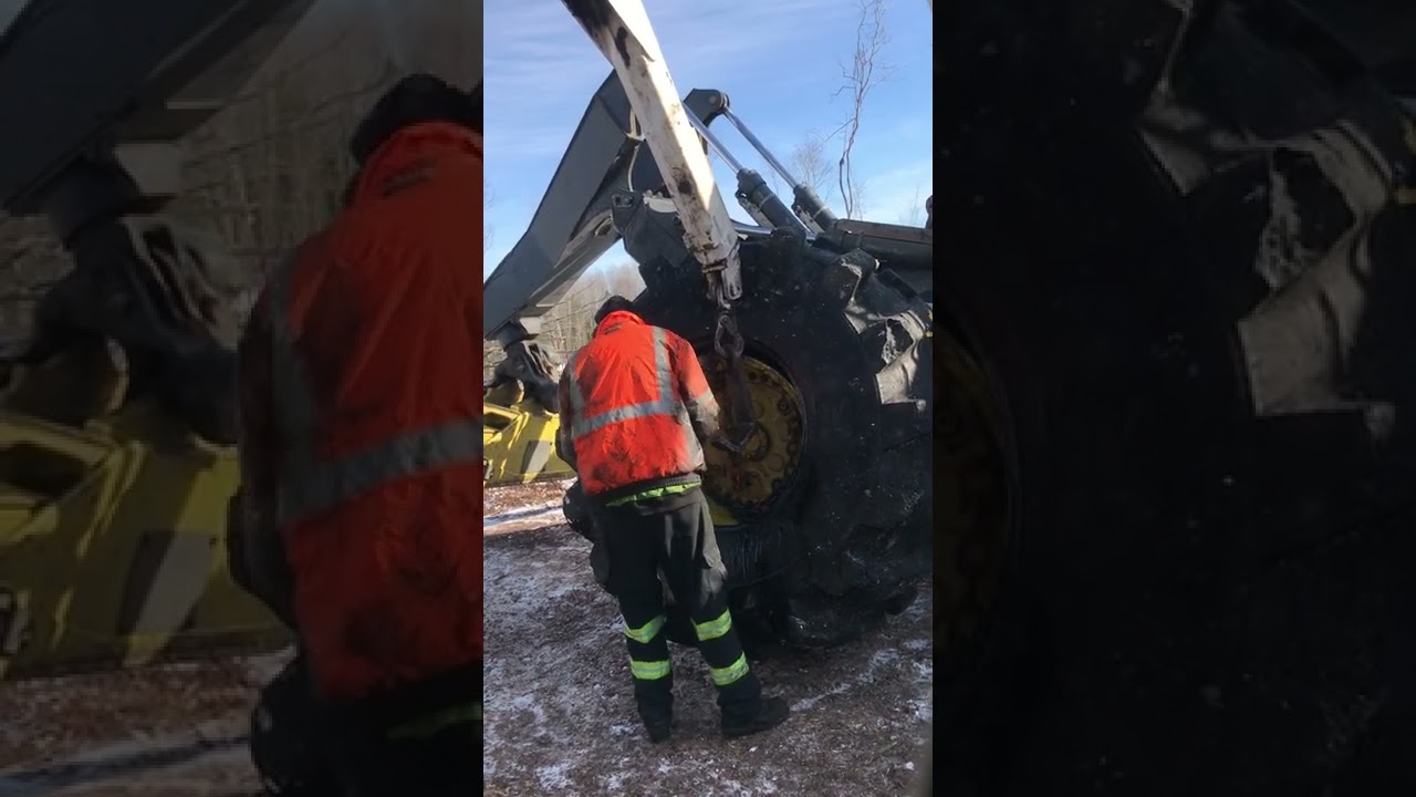 35.5R32 Skidder tire mounted