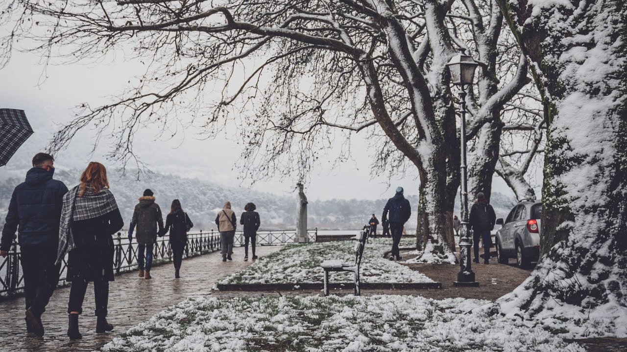 POV Street Photography In The Snow (Sony A7iii + My 1st POV)