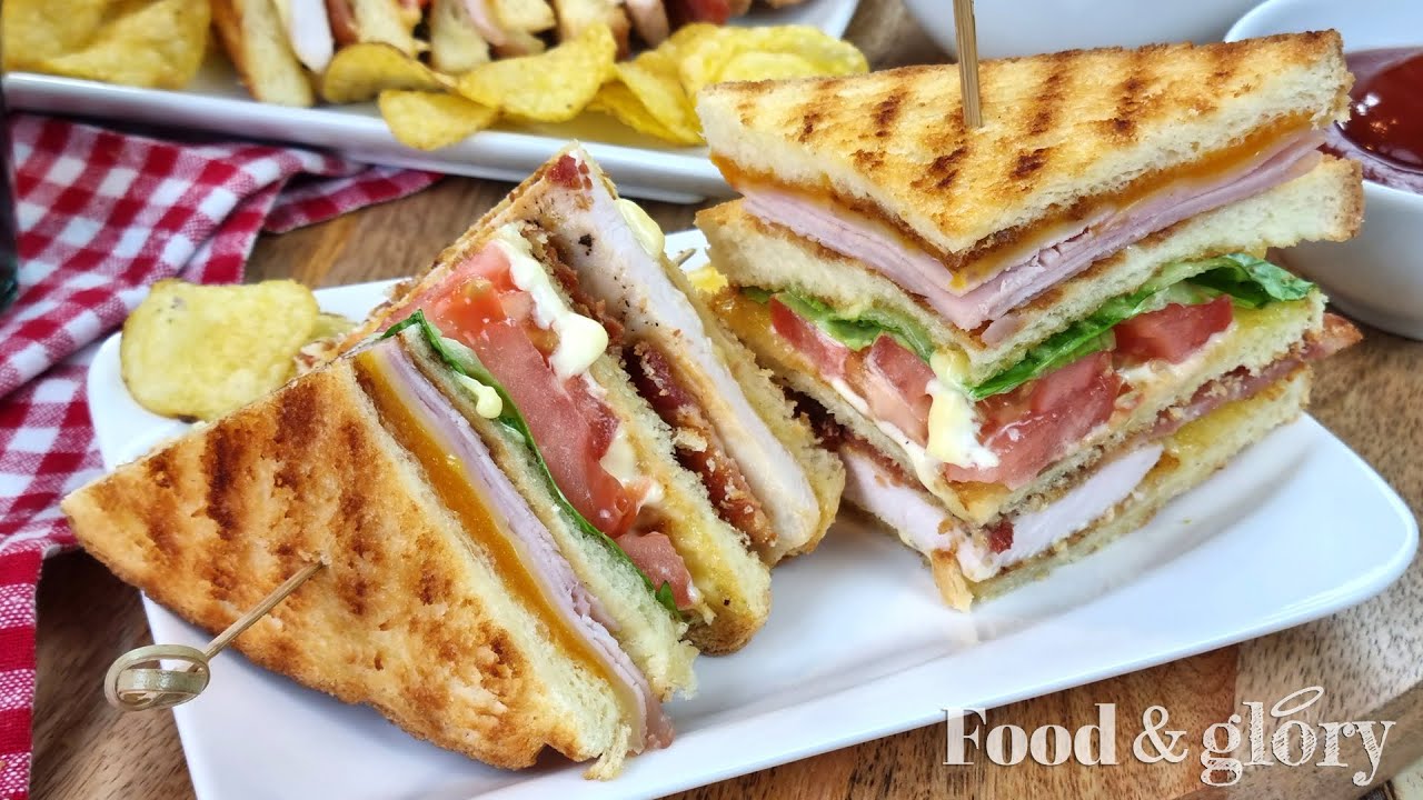 ¡Éxito en Ventas Desde 1894! Delicioso Sándwich Club o Clubhouse Sandwich de pollo (VIPS)