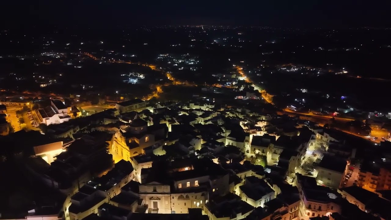 Ceglie Messapica - centro storico di sera