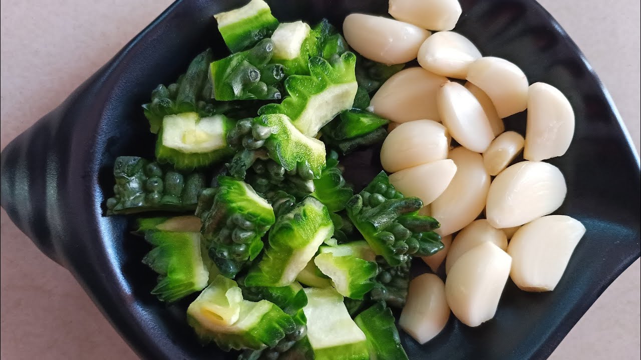 ஆஹா ! இப்படி ஒரு சுவையா ! / பாகற்காய் பூண்டை இப்படி கூட செய்யலாமா ! //