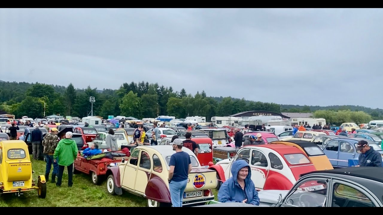 Epic Road Trip in a Citroën 2CV – 3081 km to Slovenia’s 25th World Meeting