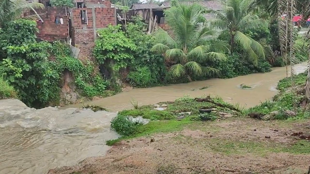 Situação do açude de Santa Rita após dois dias de chuva, recebendo muita chuva. Em; 08/02/2026
