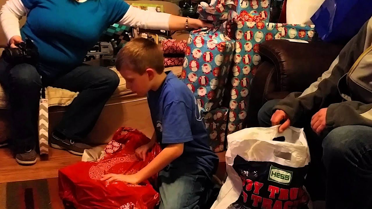 2013 Kids opening Christmas Gifts