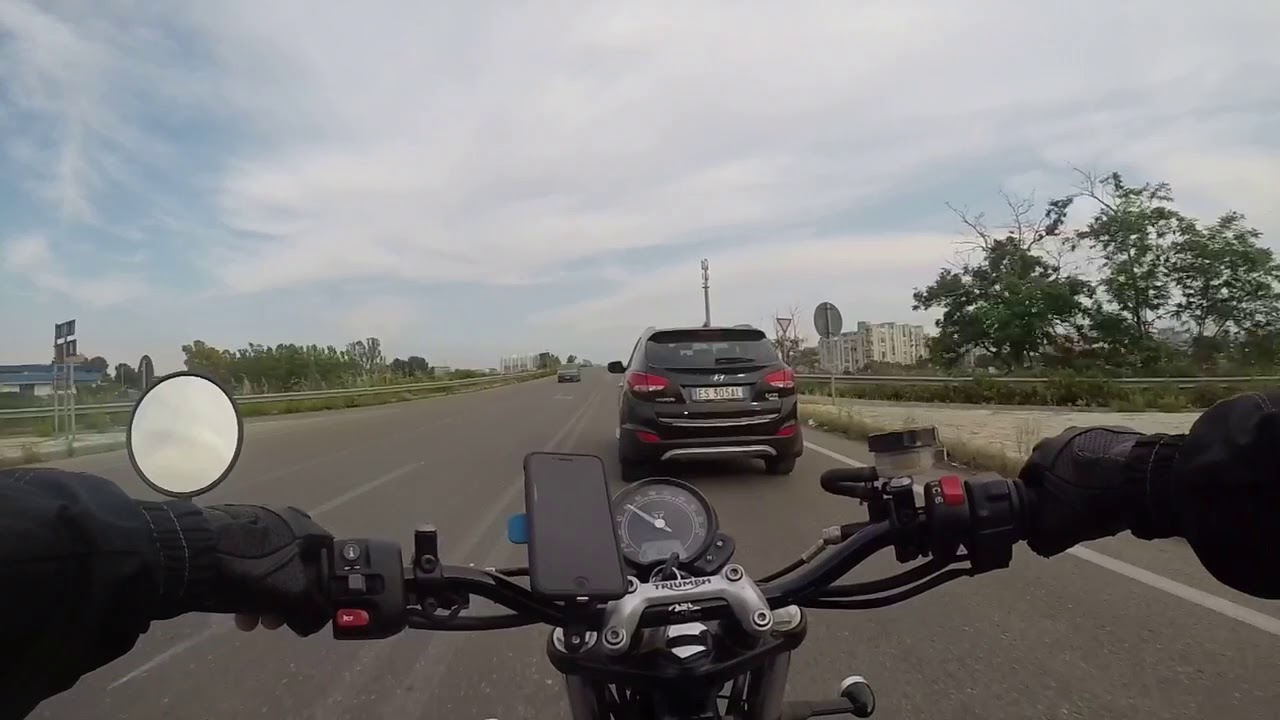 Triumph Street Twin Style