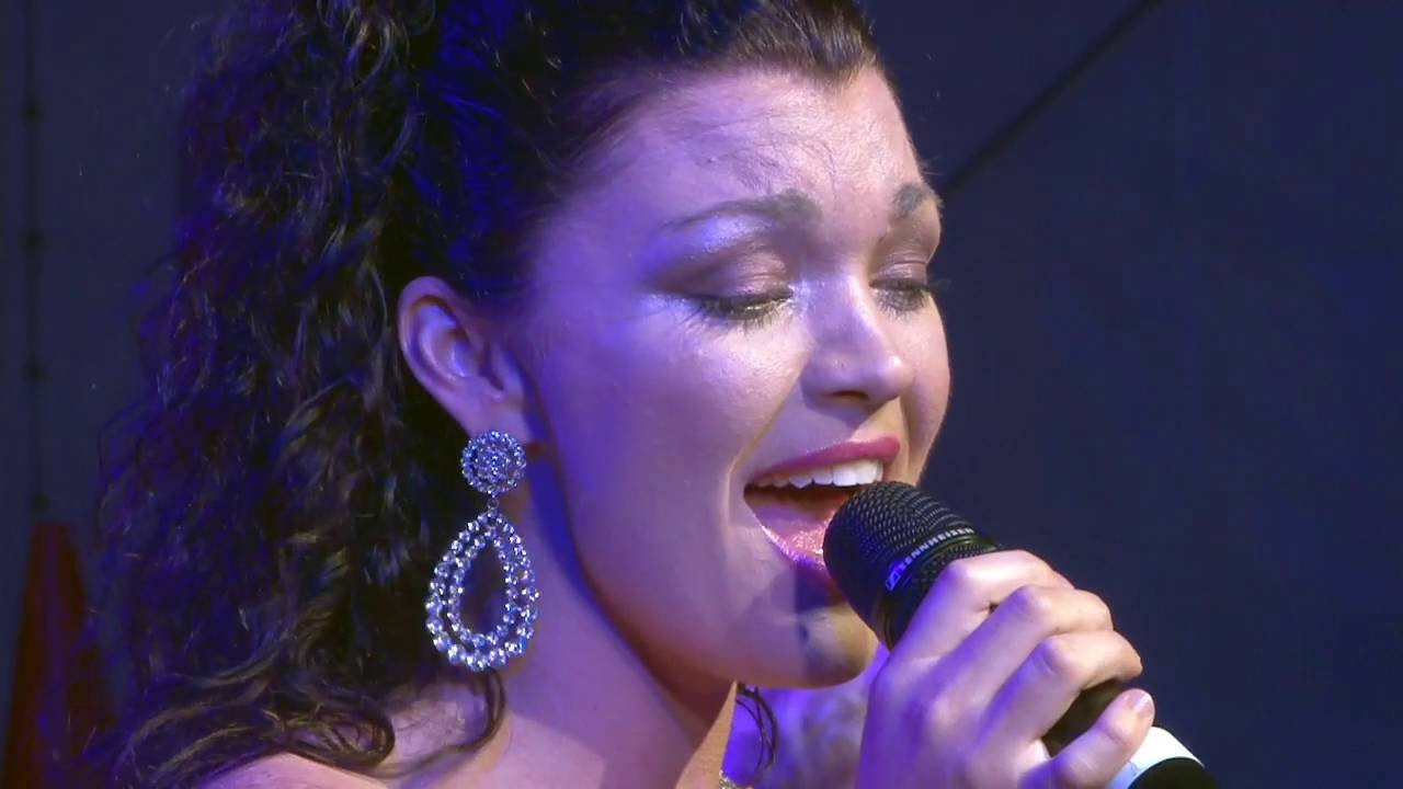 The Prayer - Anna Hawkins & Trust Waikato Symphony (Solo female version)