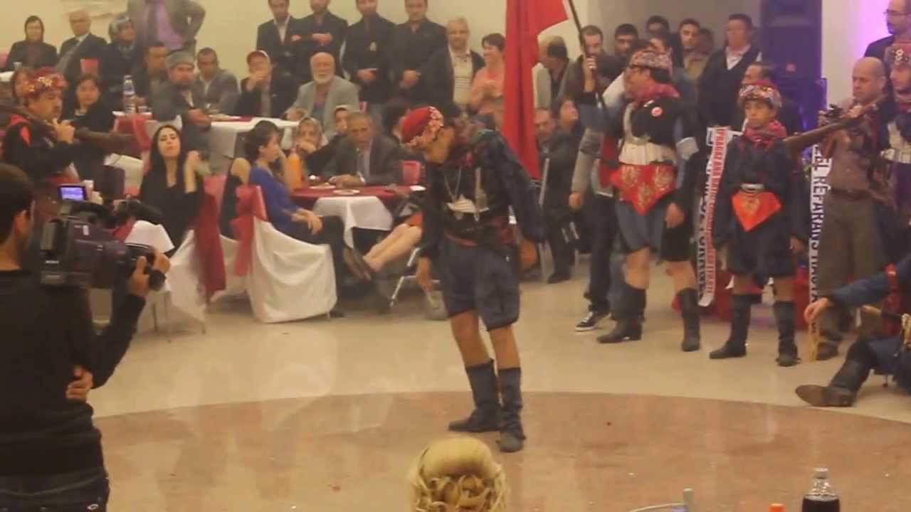 Nazilli Sümer Halk Oyunları ve Efeler Derneği Zeybek Gösterisi