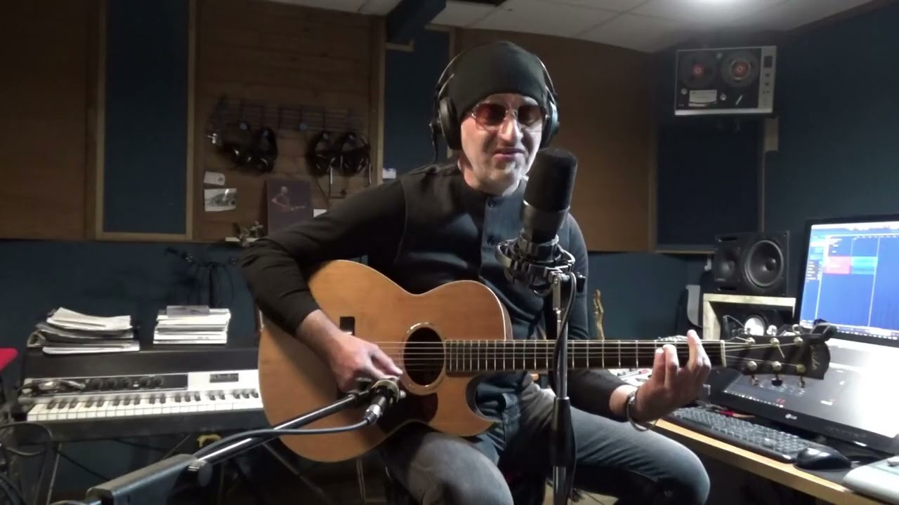 Jennà Romano - Tu no (Piero Ciampi) - versione acustica - live in studio -