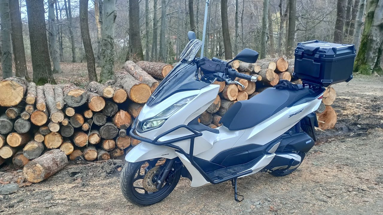 HONDA PCX 125 (2024). Dodatkowe wyposażenie według mojego pomysłu.