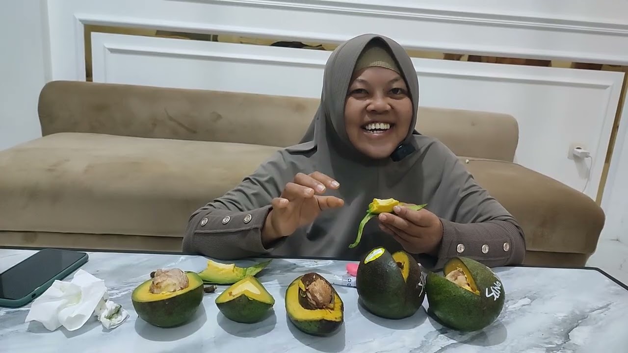 REVIEW ALPUKAT SIMMONDS, DUPUIS DI MUSIM PENGHUJAN