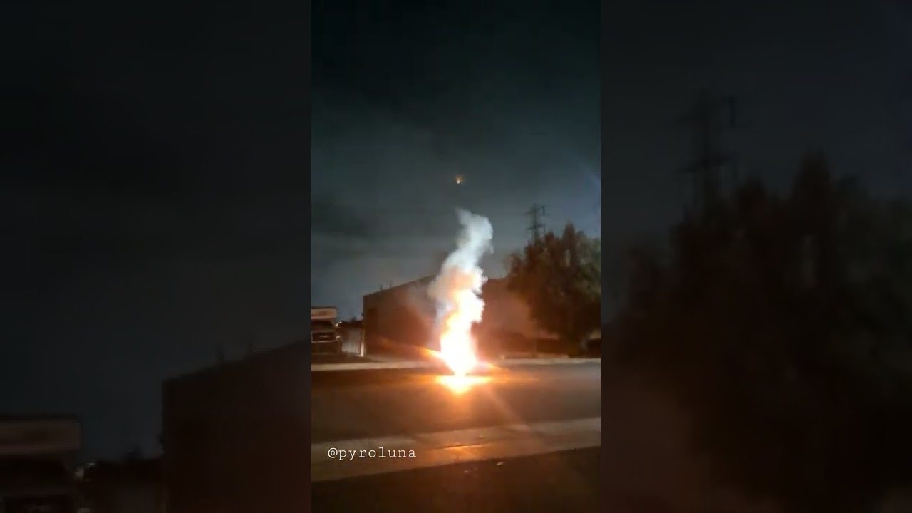 nuclear strobe rocket