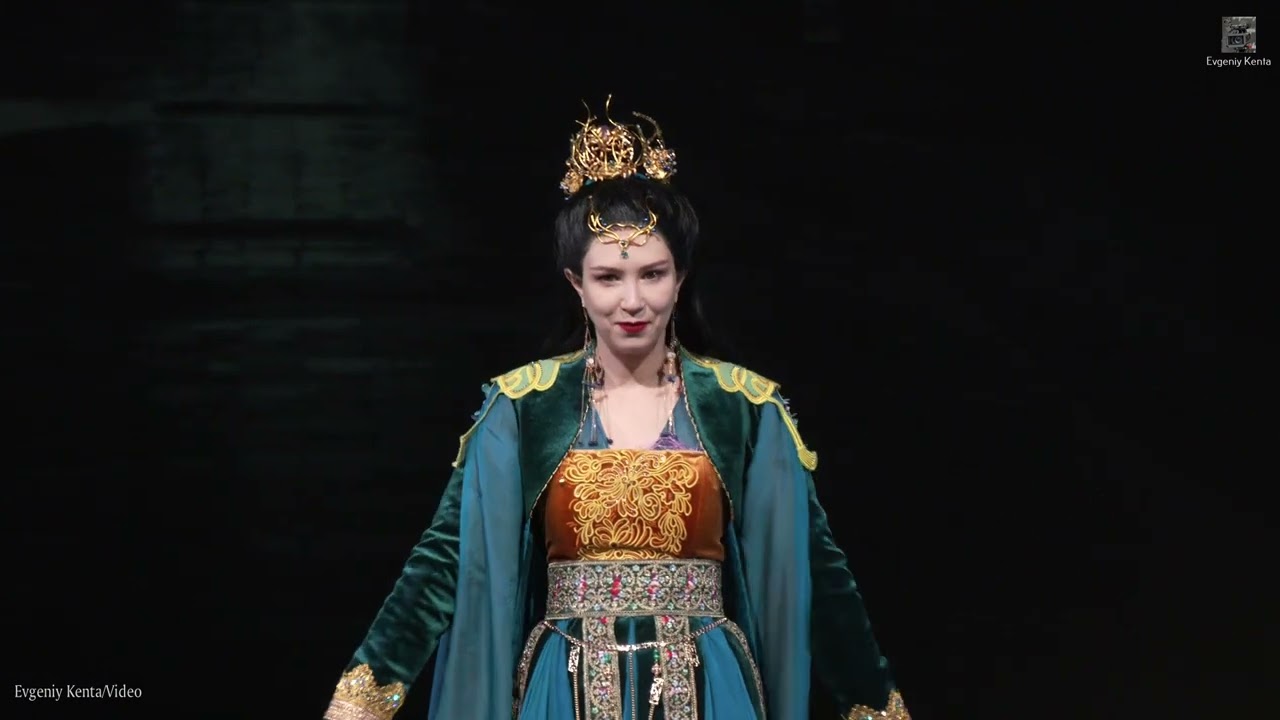 Cosplay defile - Homiak - Санкт-Петербург - Светлый Пепел Луны - Е Бинчан