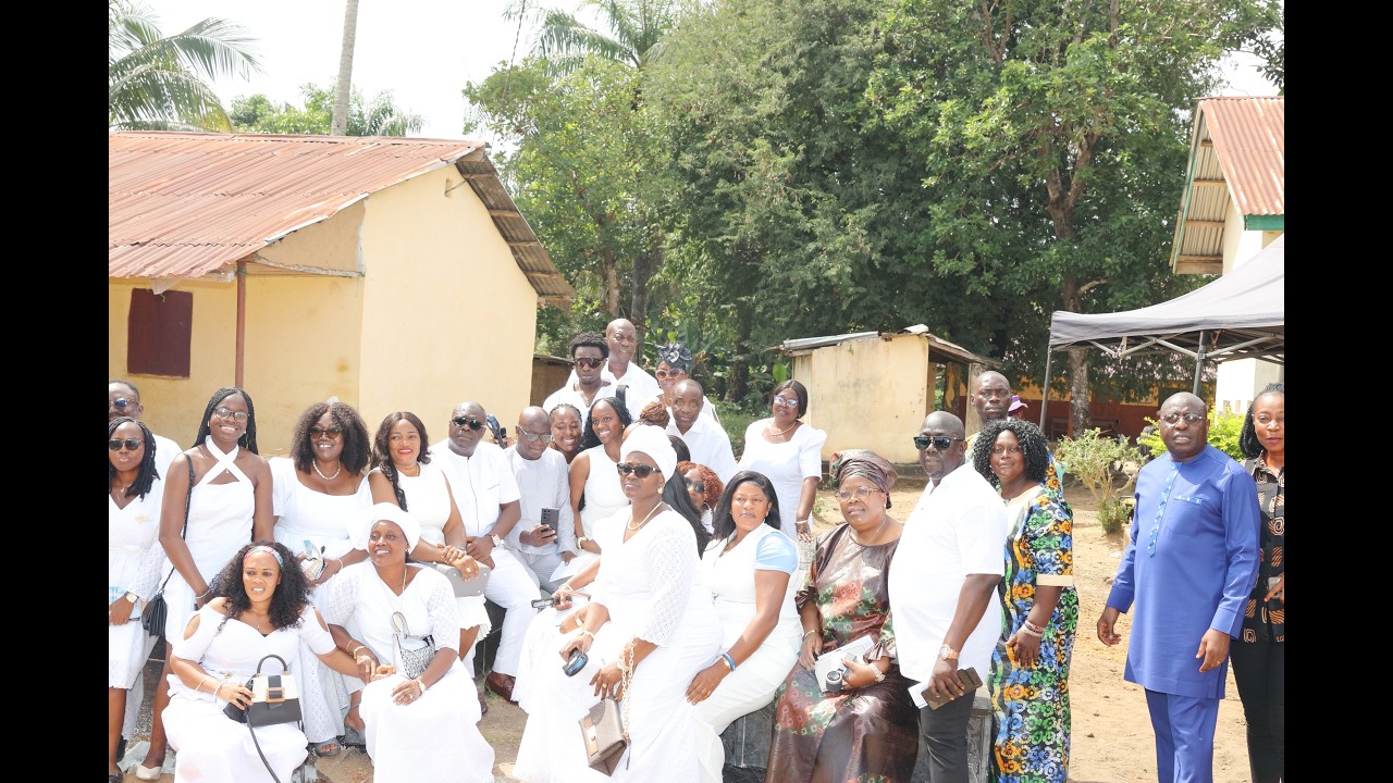 2025 memorial service for Hawa Sajah. Mamie kosia and their children, grand children and others.