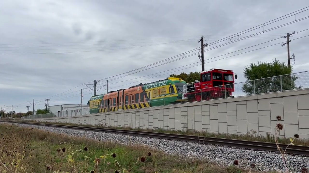 First Southwest Light Rail Test Train