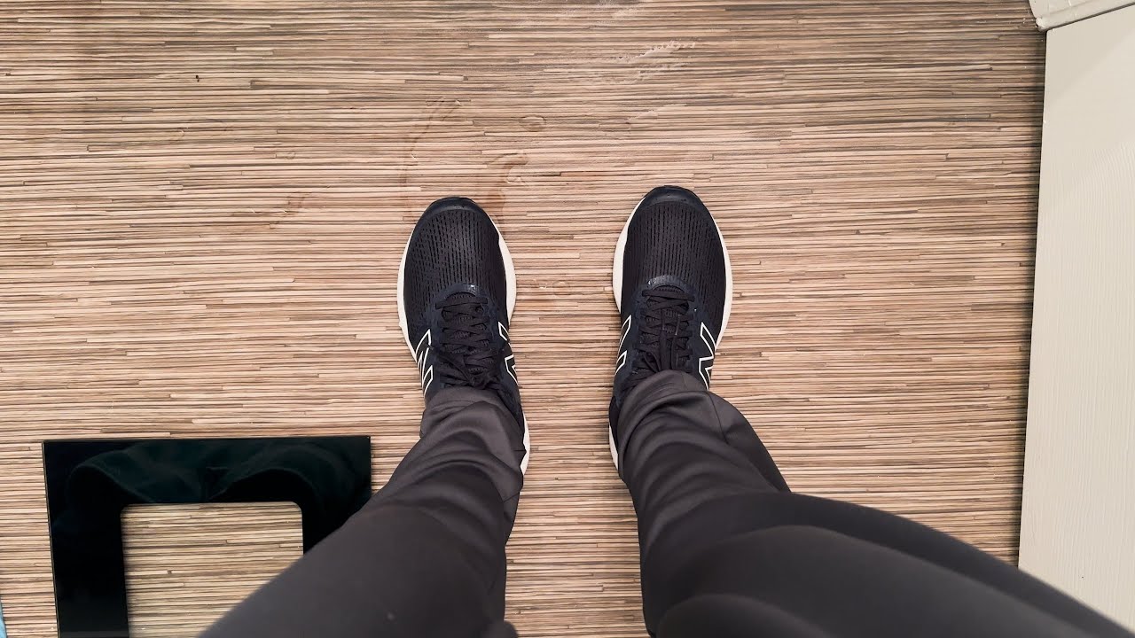 Wet New Balance 520 v7 Running Shoes in the Bath